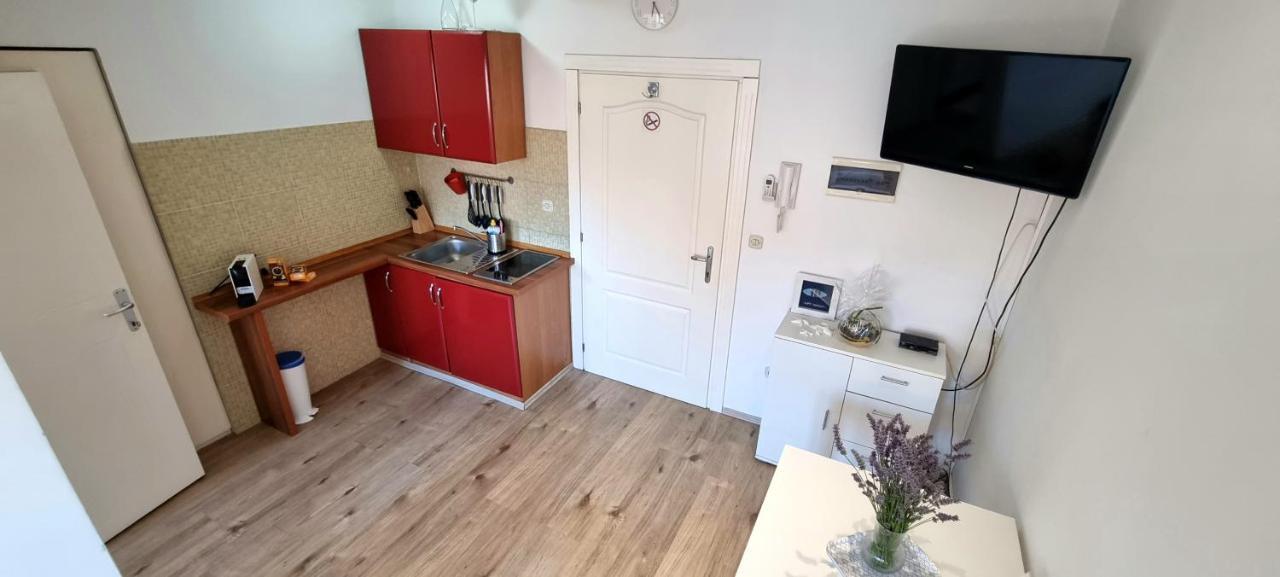 Tiny Studio Big Living Apartment Rovinj Ngoại thất bức ảnh
